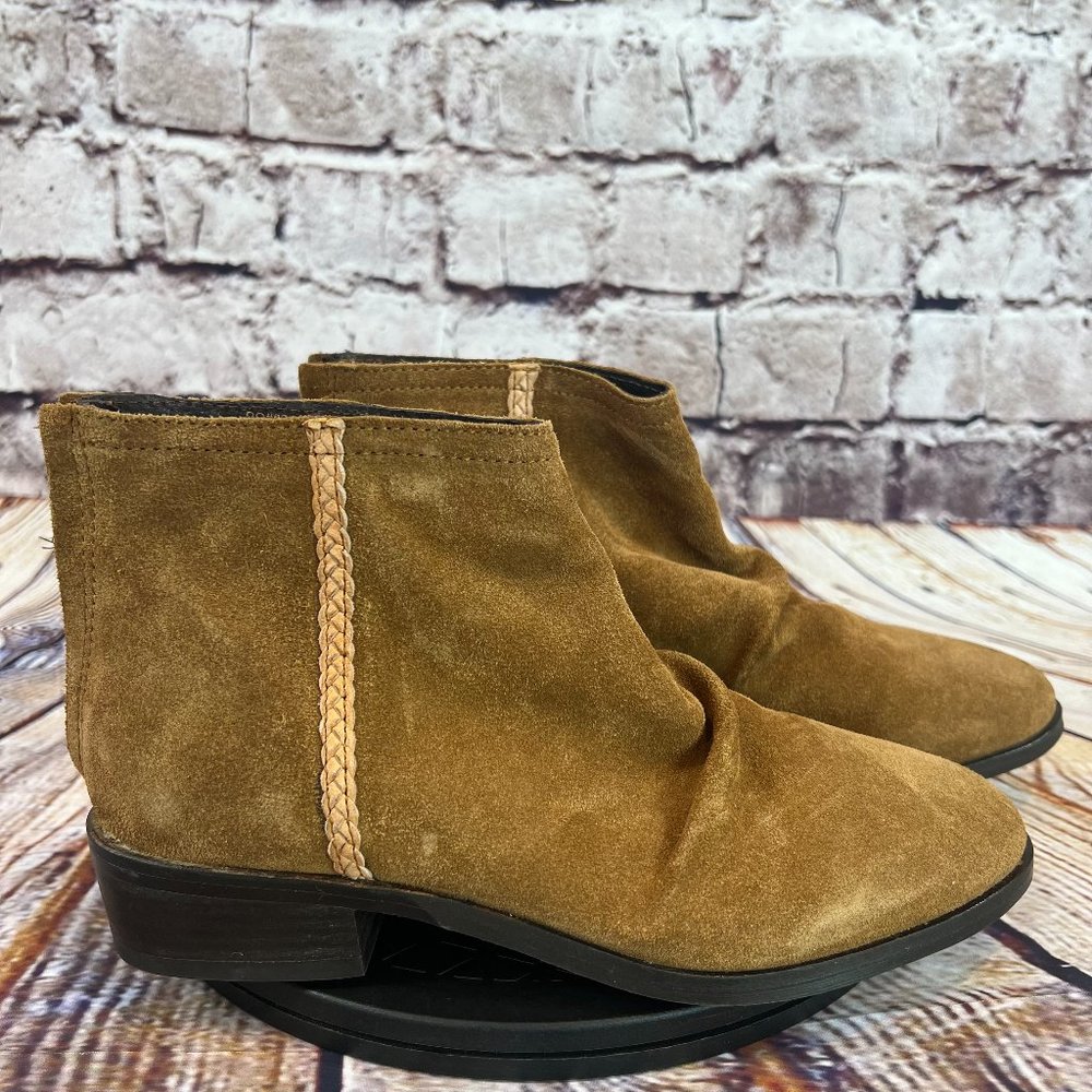 Journee Signature Women's Brown Suede Leather Heeled Ankle Boots Booties Size 7